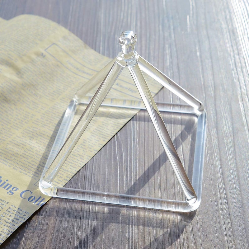 TOPFUND Clear Crystal Singing Pyramid 5 inch with Carrying Case and Quartz Suede Mallet - Image 1